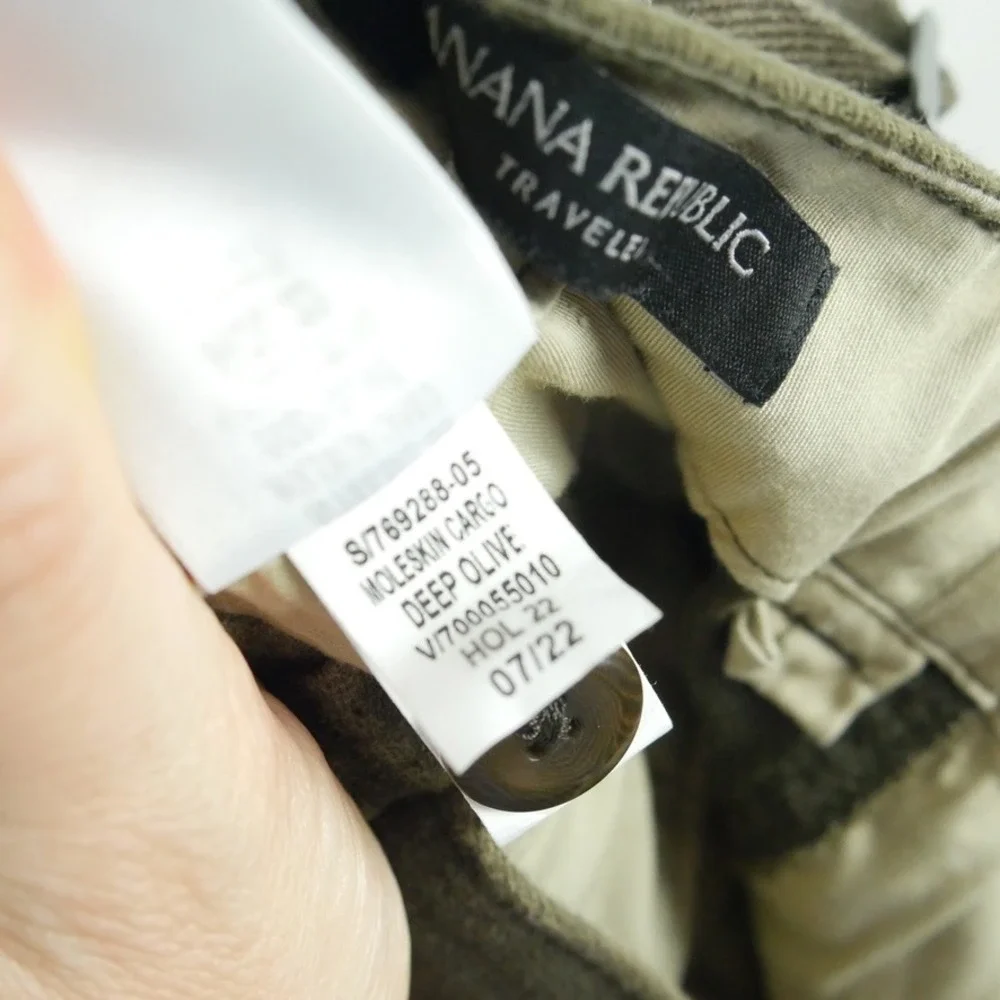 Banana Republic Traveler Moleskin Cargo Pant Olive Green 34S Paratrooper Utility